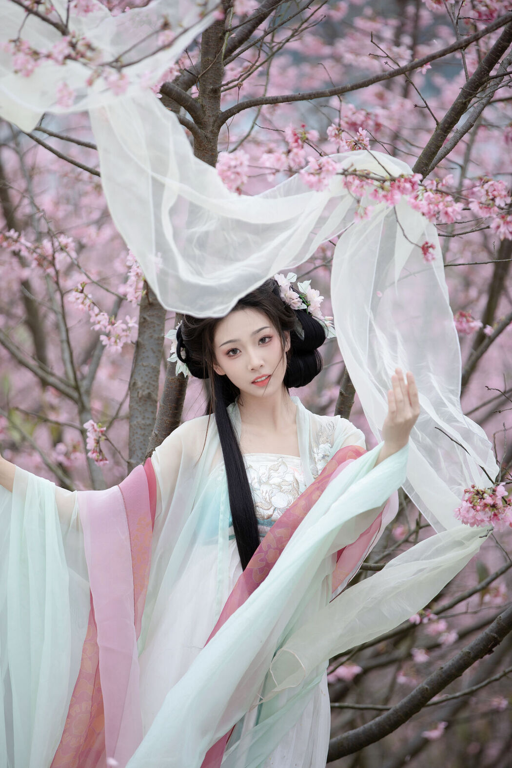 YiTuYu艺图语 Vol.7214 Zhi Zhi Qi