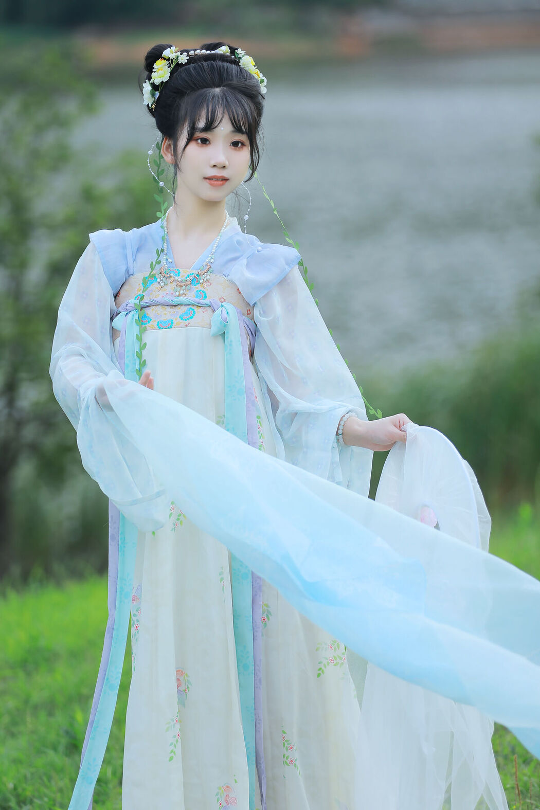 YiTuYu艺图语 Vol.7304 Zhou Zhou Ay