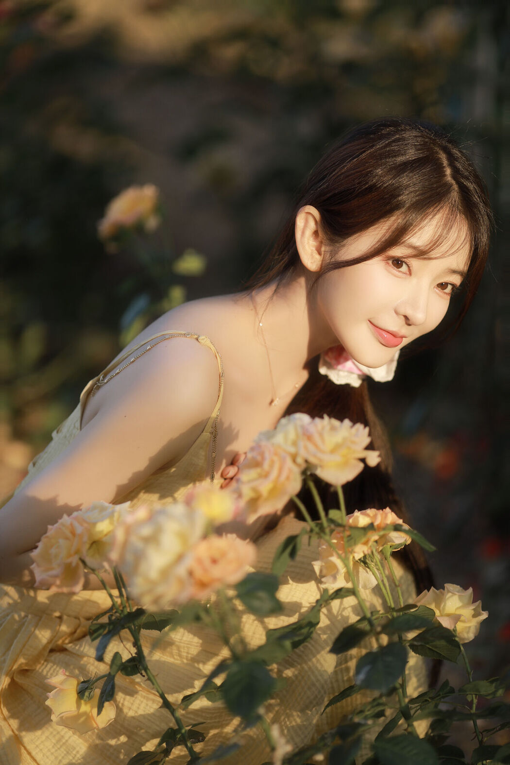 YiTuYu艺图语 Vol.7142 Yang Yi Mo