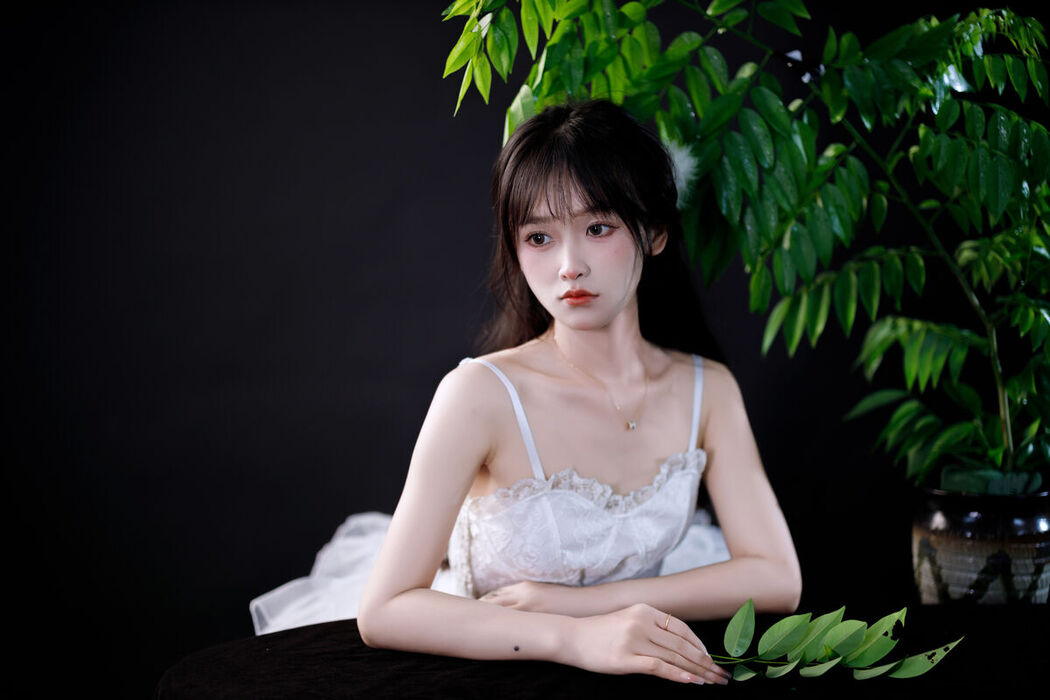 YiTuYu艺图语 Vol.7261 Xiao Xiao Yu