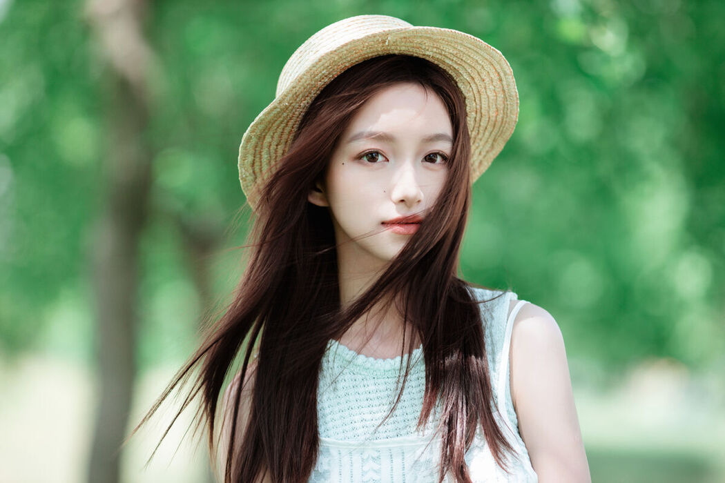 YiTuYu艺图语 Vol.7211 Yu Er