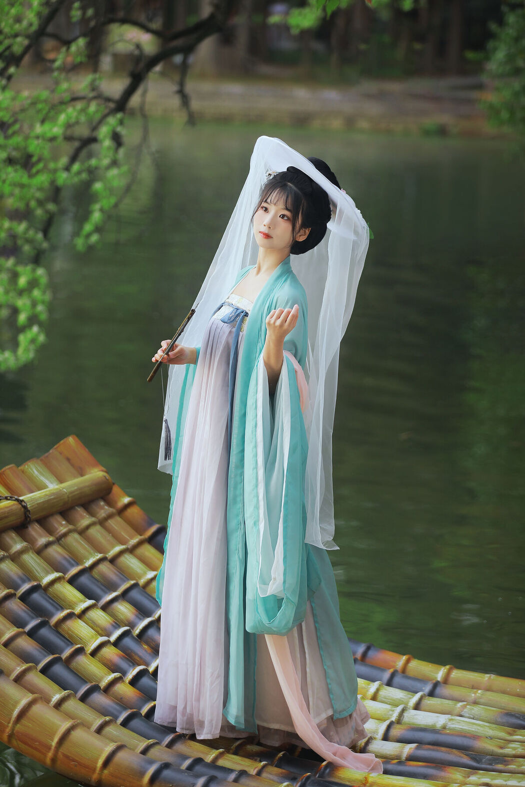 YiTuYu艺图语 Vol.7164 Zhou Zhou Ay