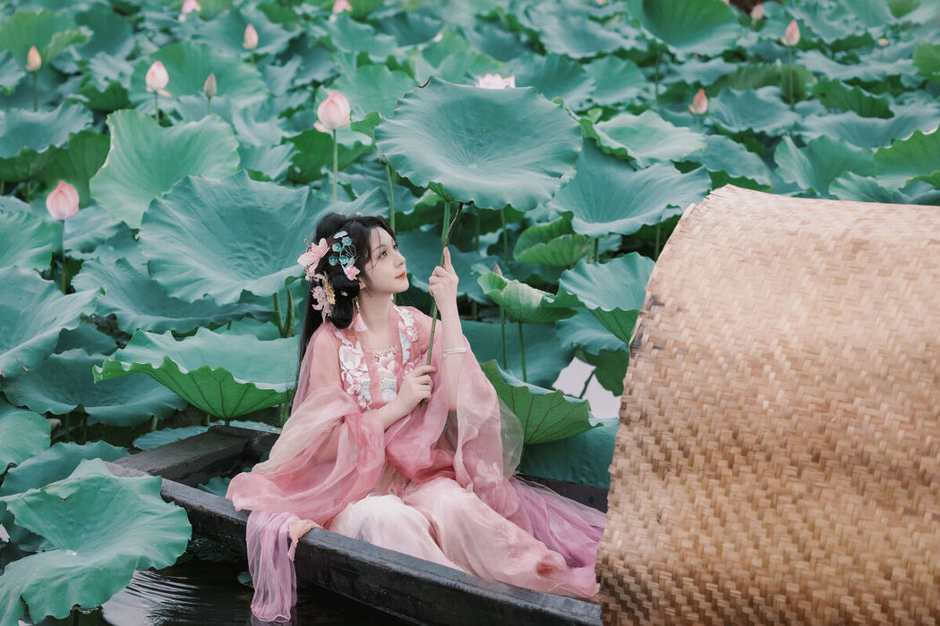 YiTuYu艺图语 Vol.7305 Mini Mi Li