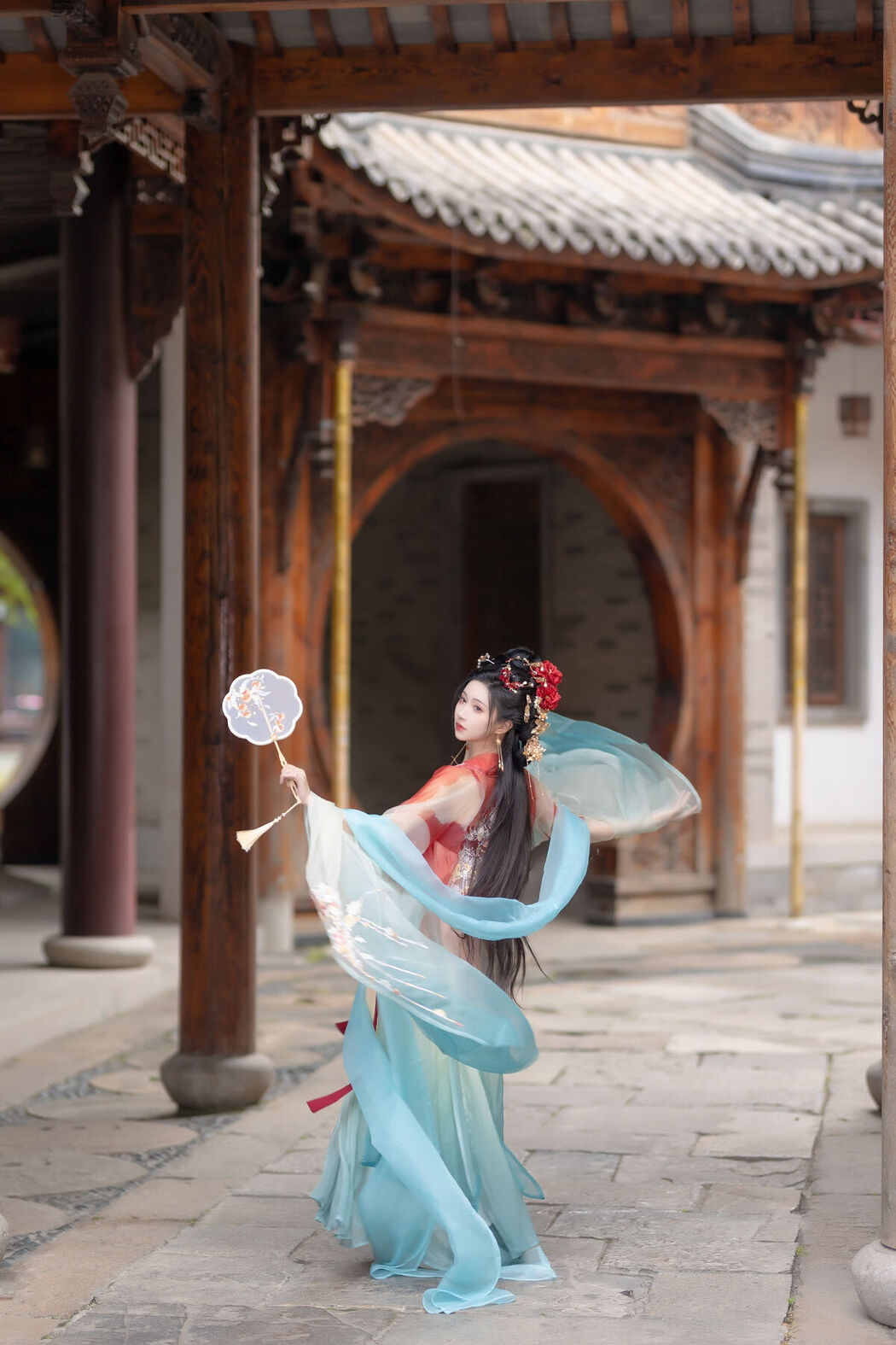YiTuYu艺图语 Vol.7208 Qi Luo Sheng De Xiao Su Su