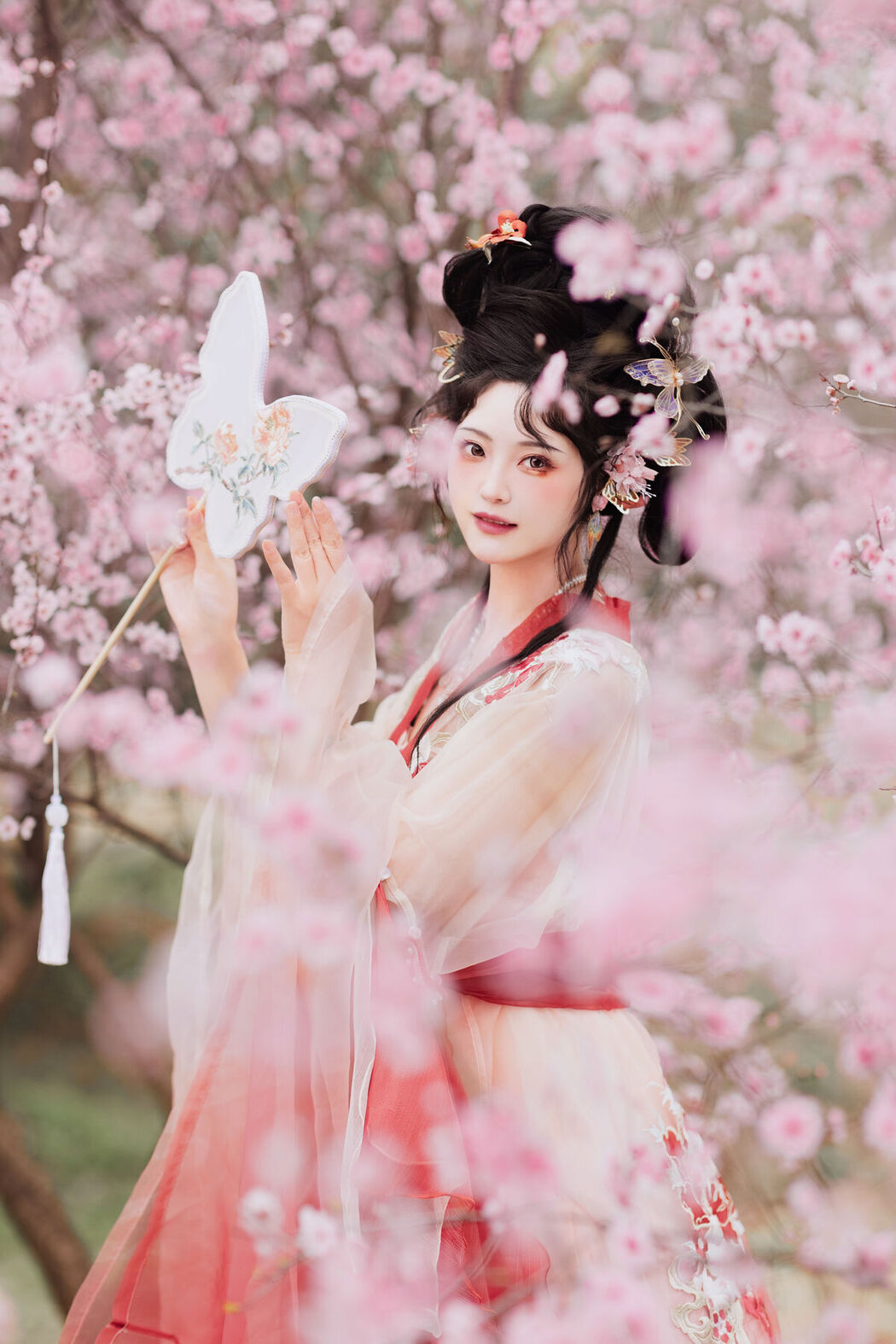 YiTuYu艺图语 Vol.7188 Lu Lu Haley