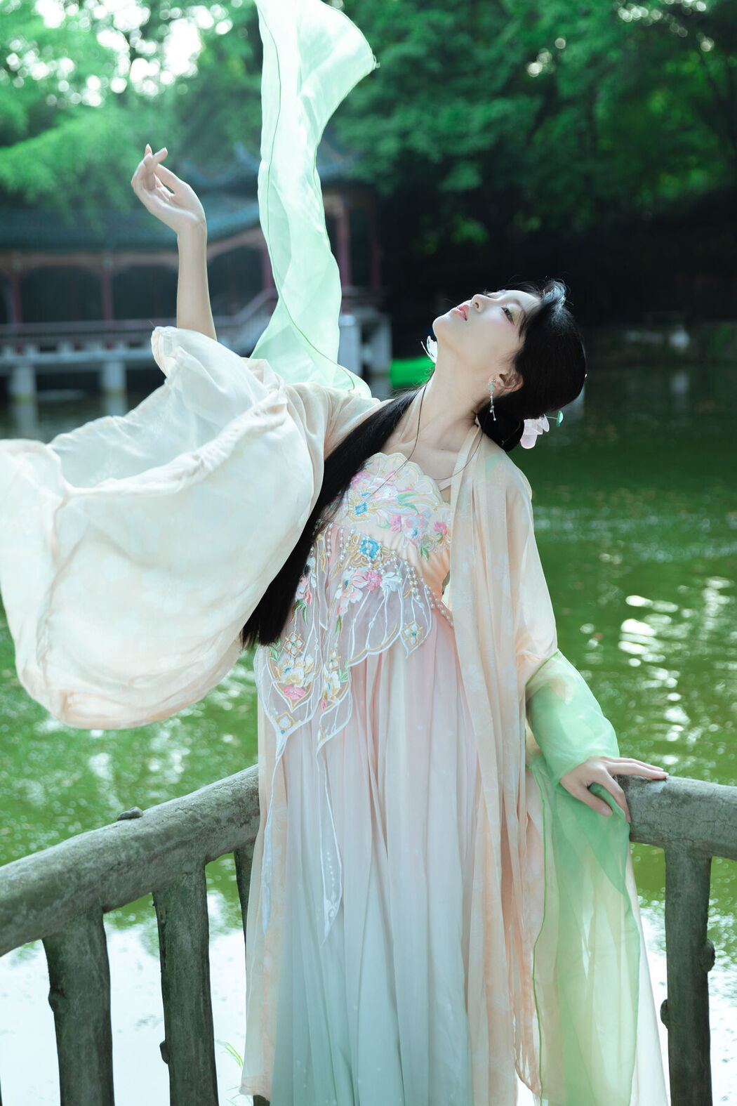YiTuYu艺图语 Vol.7300 Leng Ku Wang Ye