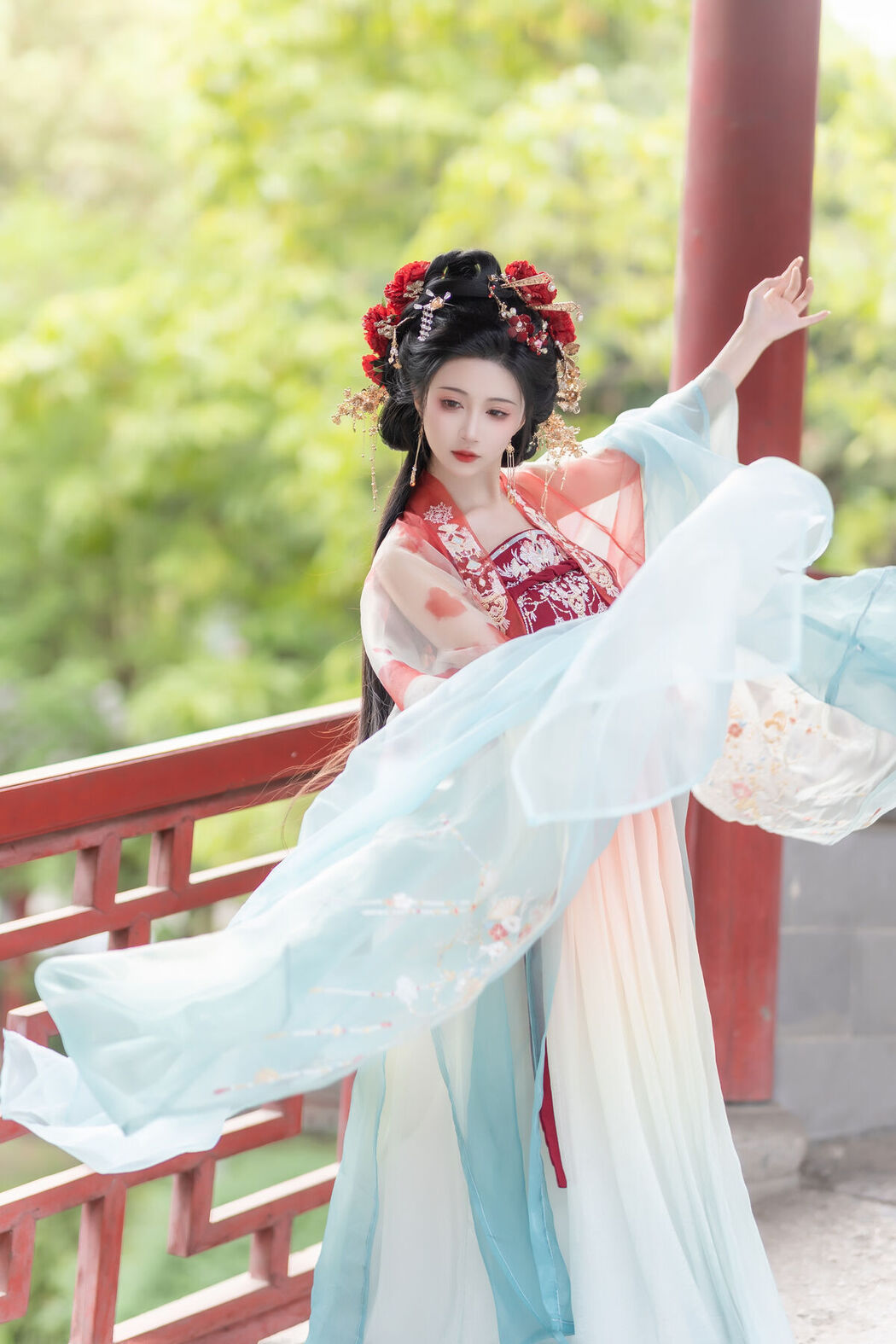 YiTuYu艺图语 Vol.7208 Qi Luo Sheng De Xiao Su Su