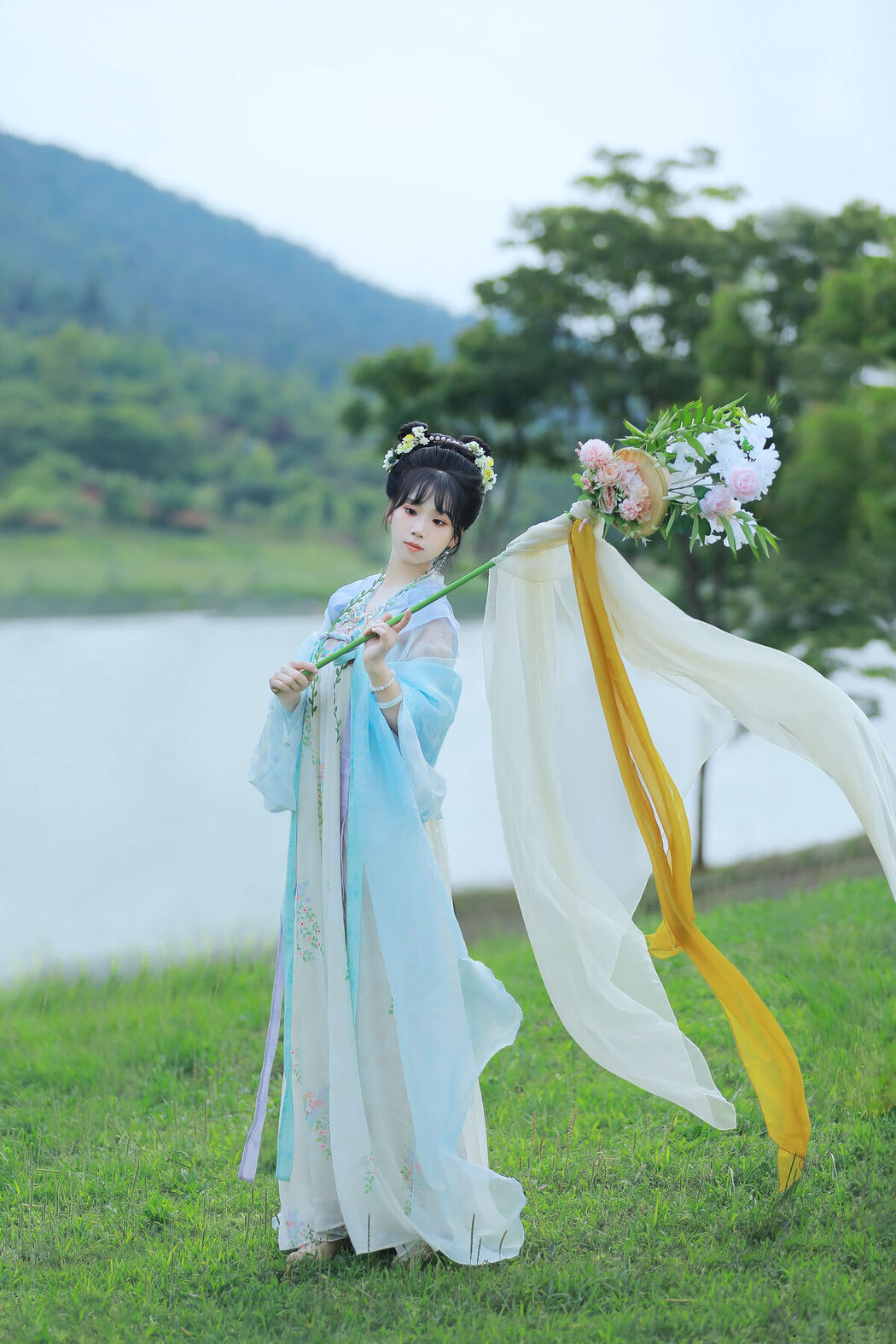 YiTuYu艺图语 Vol.7304 Zhou Zhou Ay