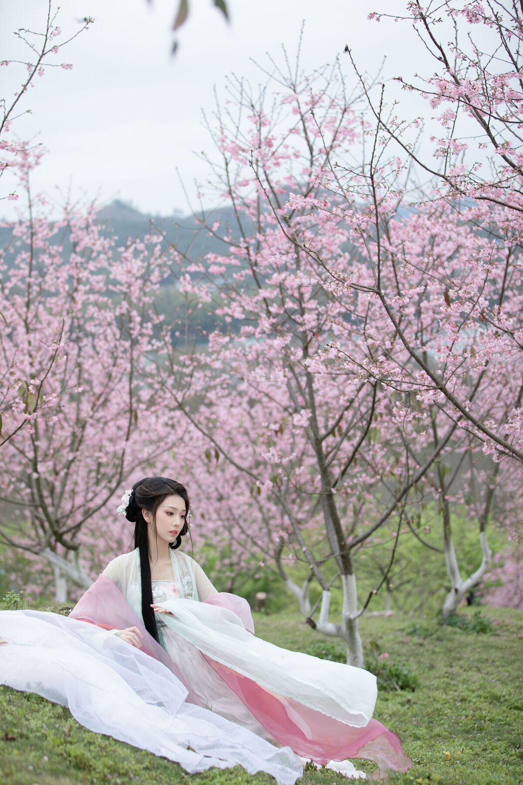 YiTuYu艺图语 Vol.7214 Zhi Zhi Qi