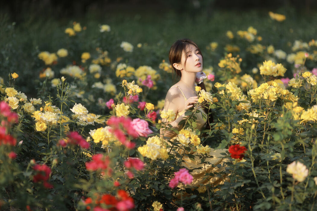 YiTuYu艺图语 Vol.7142 Yang Yi Mo