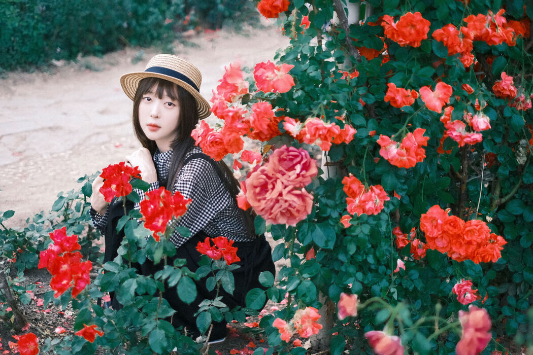 YiTuYu艺图语 Vol.7209 Sweet T Tian Tian