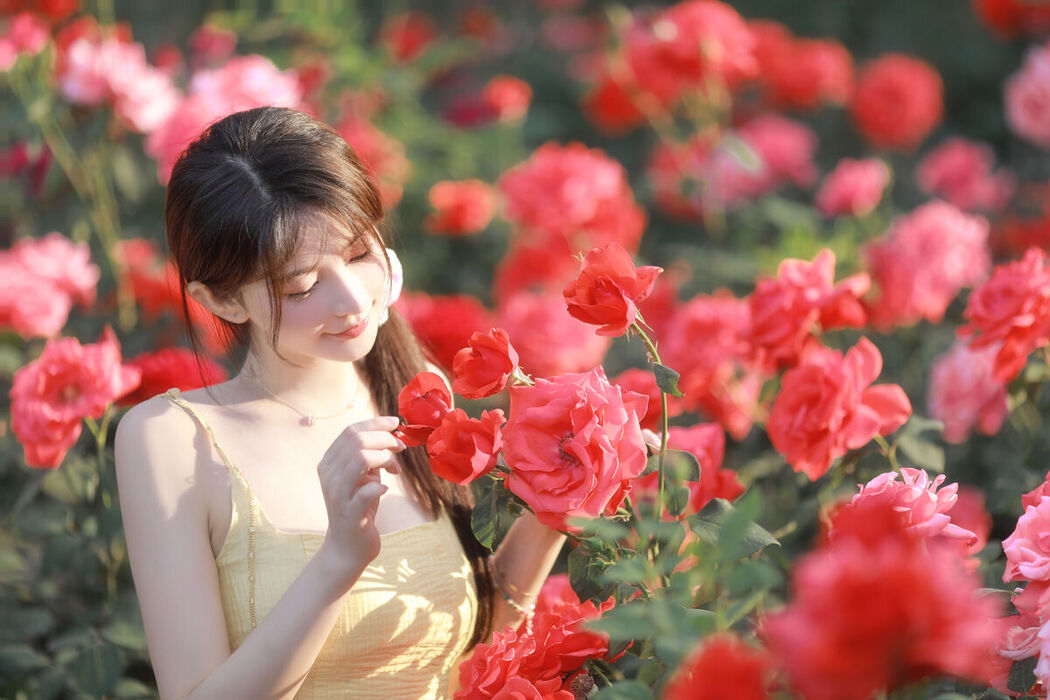YiTuYu艺图语 Vol.7142 Yang Yi Mo