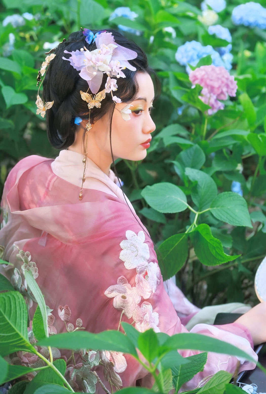 YiTuYu艺图语 Vol.7172 Yi Zhi Tou Lan De Li Li