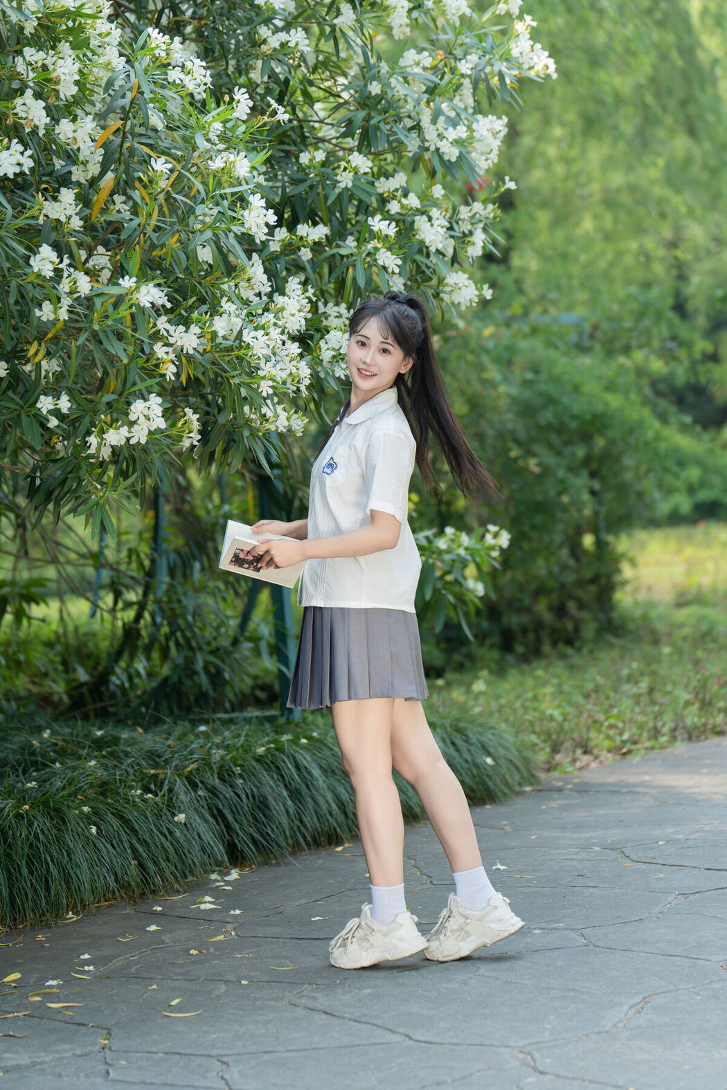 YiTuYu艺图语 Vol.7260 Jiao Yi Zhi Sui Sui