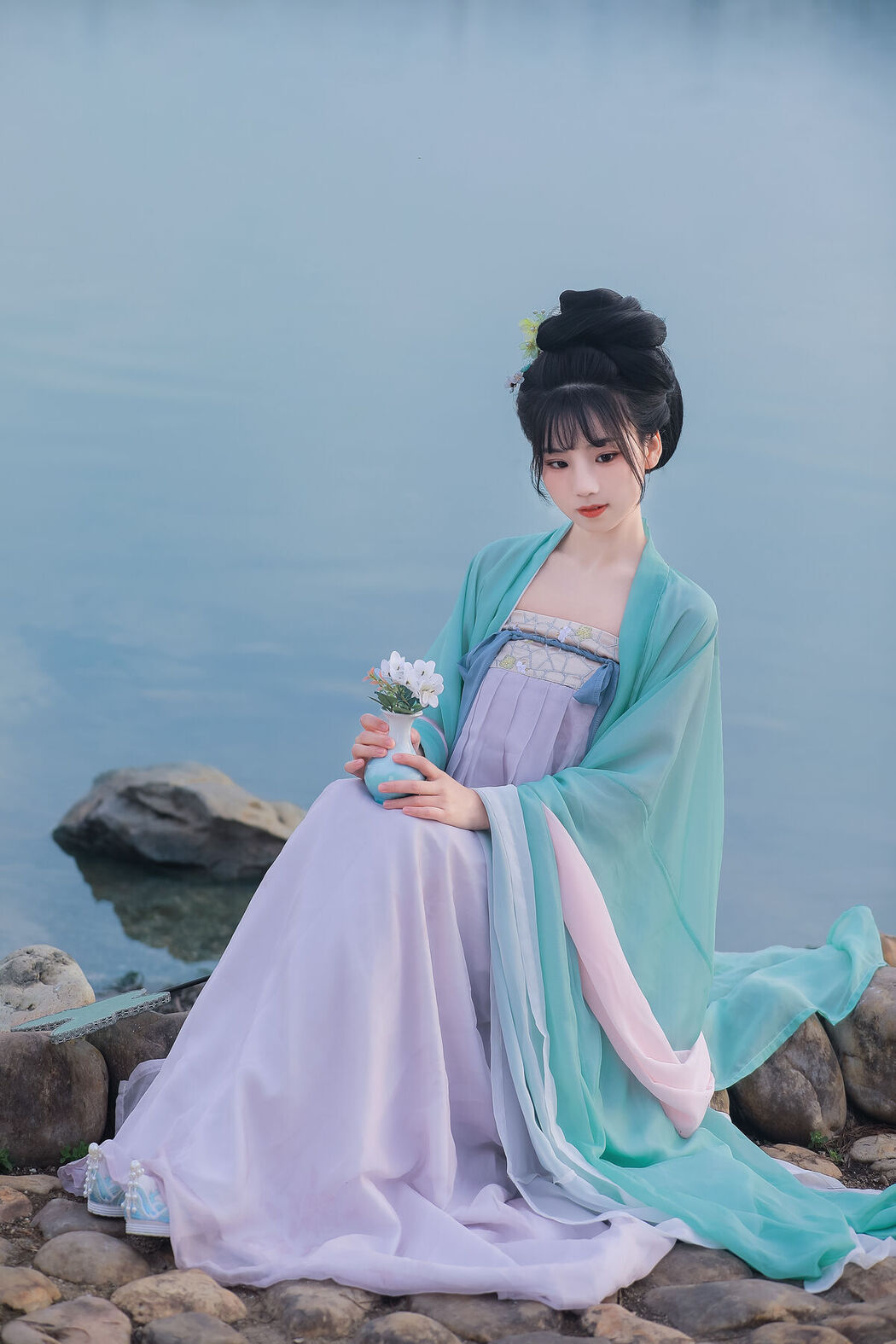 YiTuYu艺图语 Vol.7164 Zhou Zhou Ay