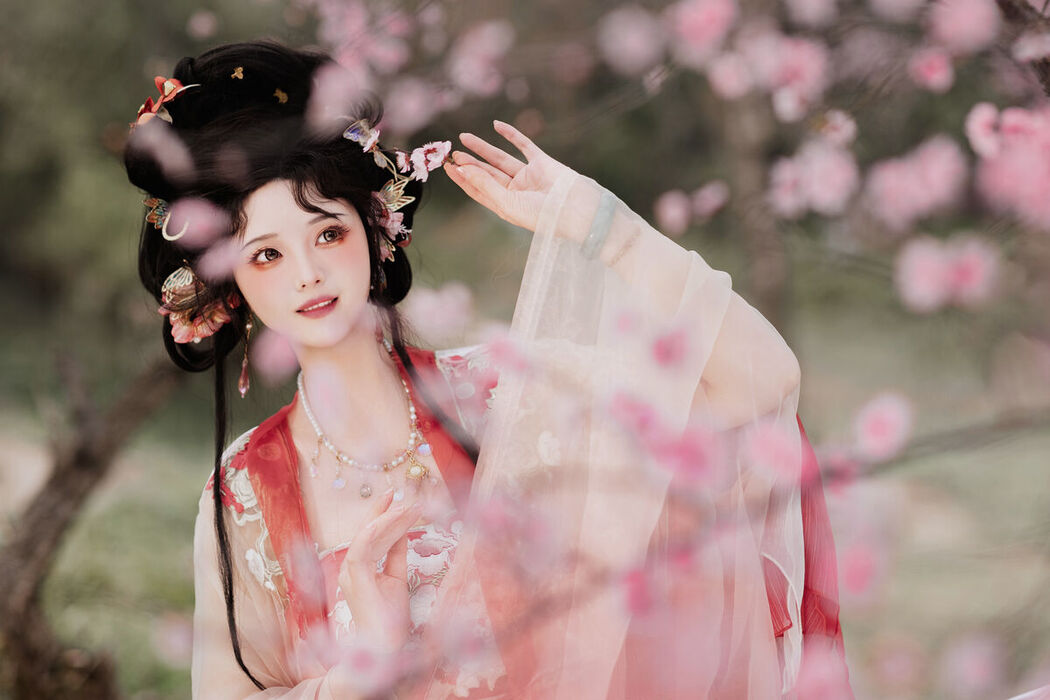 YiTuYu艺图语 Vol.7188 Lu Lu Haley