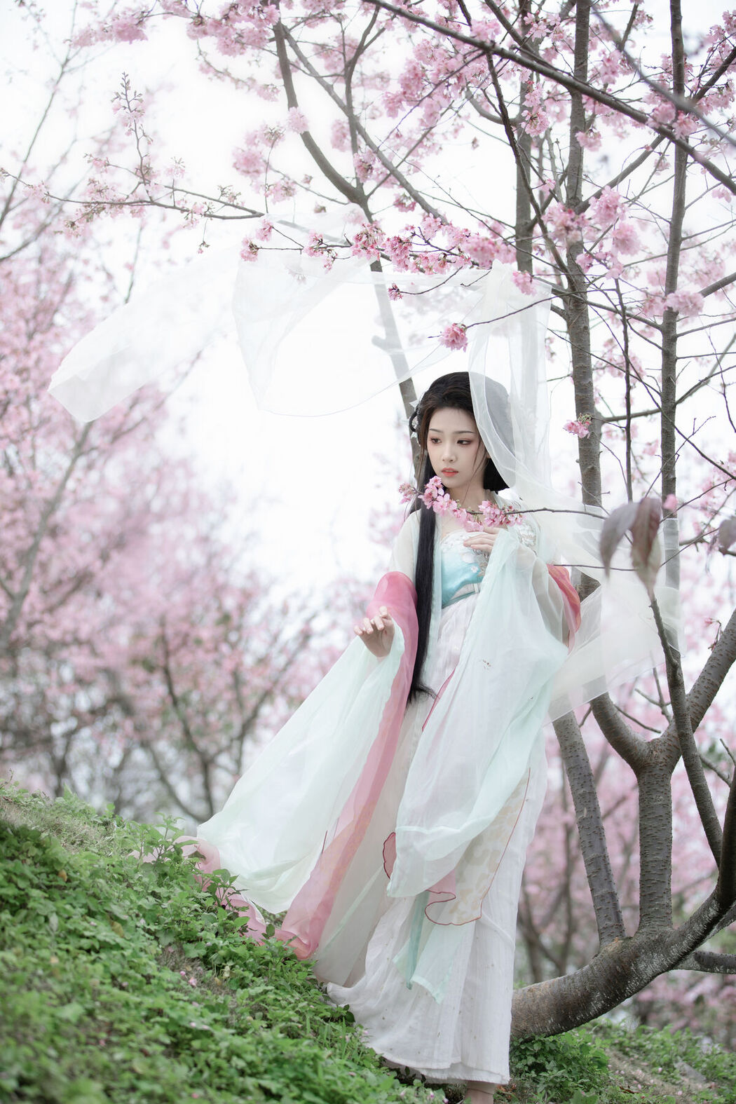 YiTuYu艺图语 Vol.7214 Zhi Zhi Qi