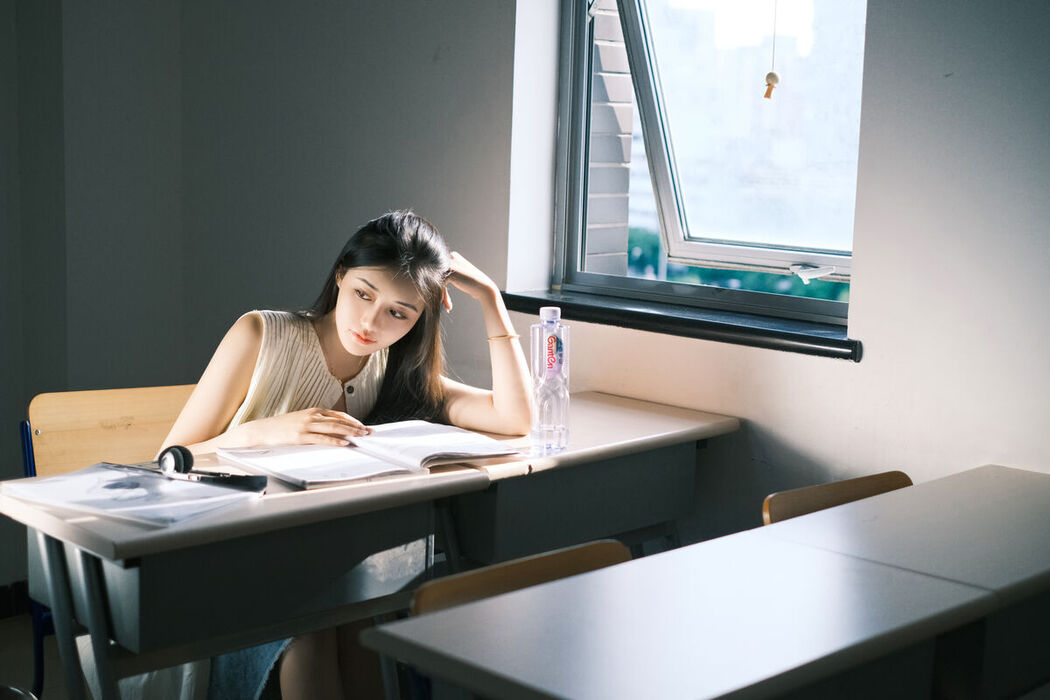 YiTuYu艺图语 Vol.7241 Le Yi Li Bunny