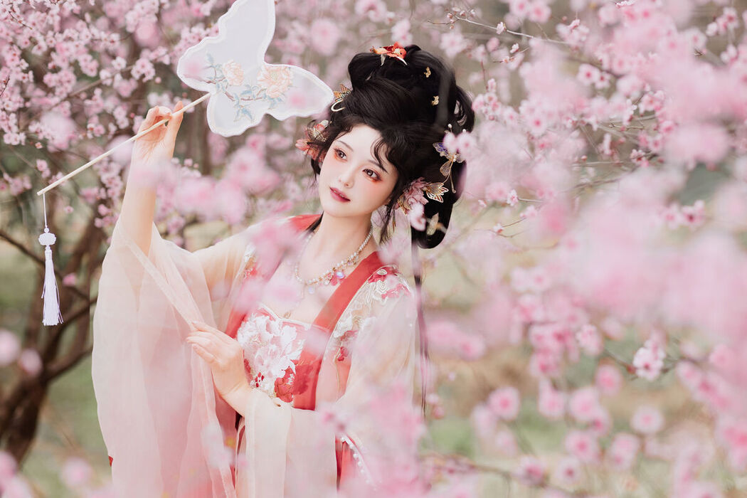 YiTuYu艺图语 Vol.7188 Lu Lu Haley