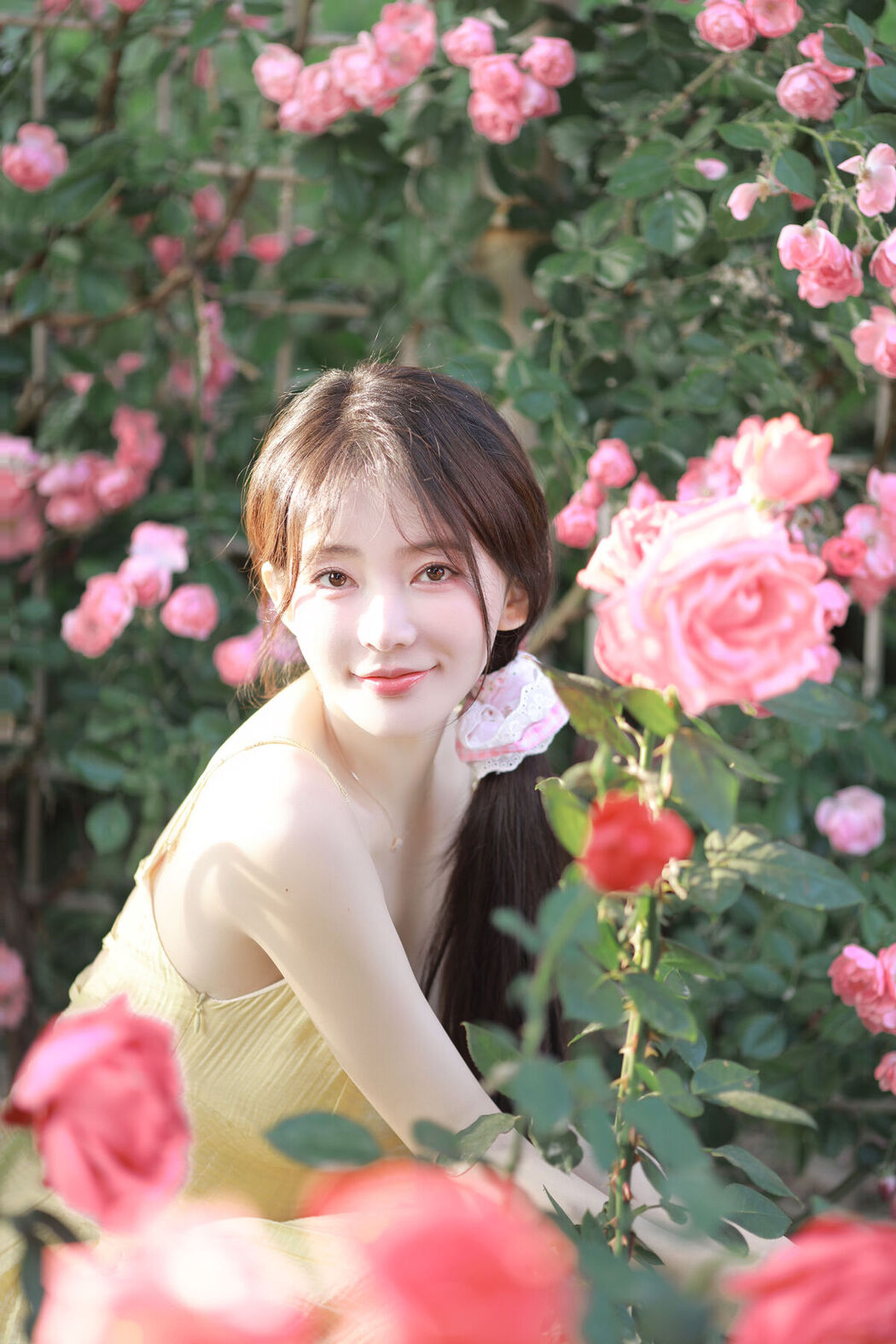 YiTuYu艺图语 Vol.7142 Yang Yi Mo