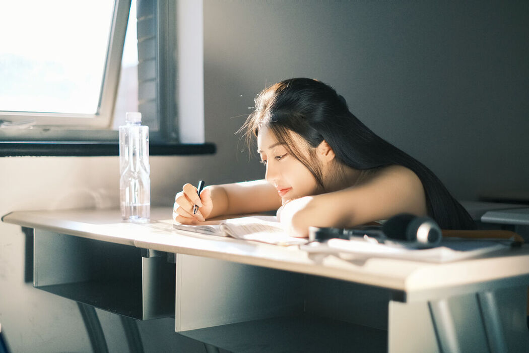 YiTuYu艺图语 Vol.7241 Le Yi Li Bunny