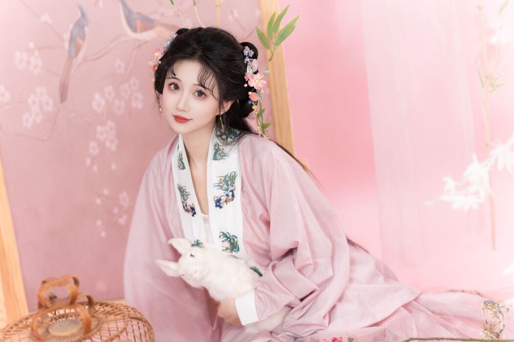 YiTuYu艺图语 Vol.7149 Qi Luo Sheng De Xiao Su Su
