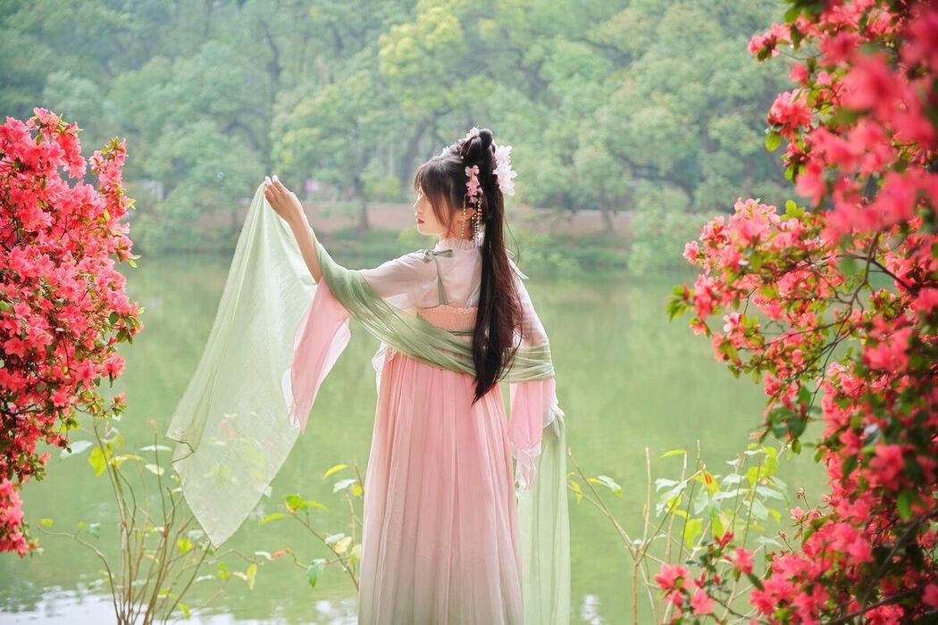 YiTuYu艺图语 Vol.7216 Xiao Qi