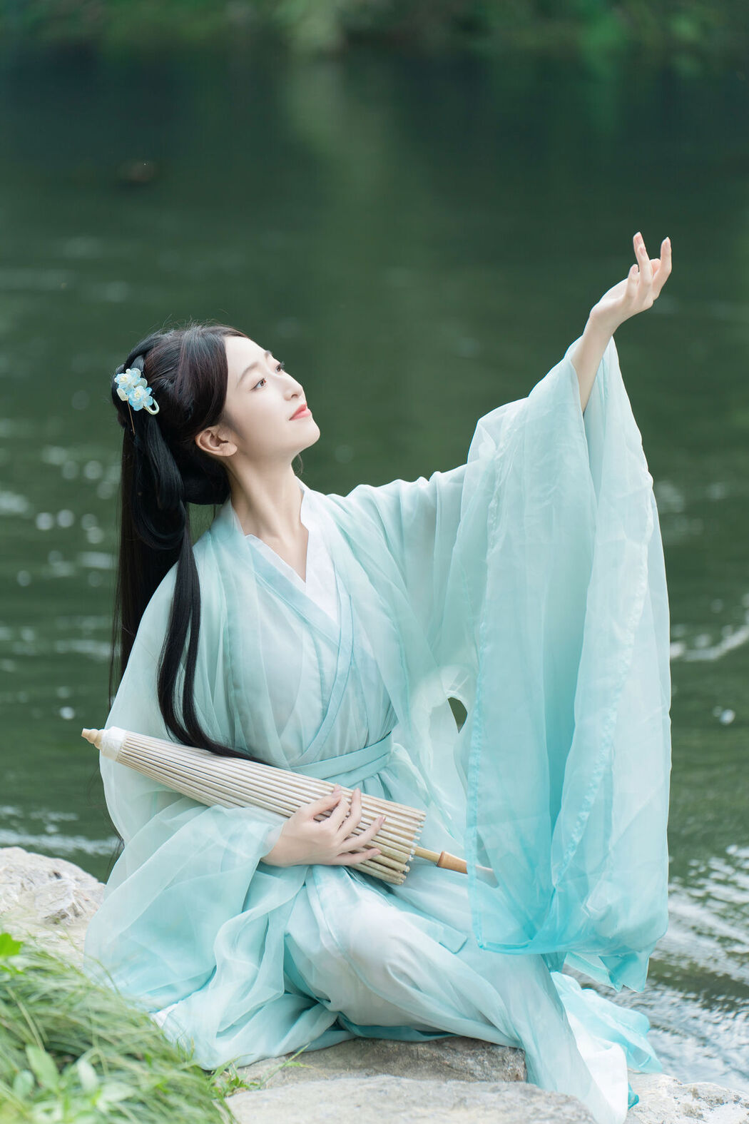 YiTuYu艺图语 Vol.7205 Xiao He