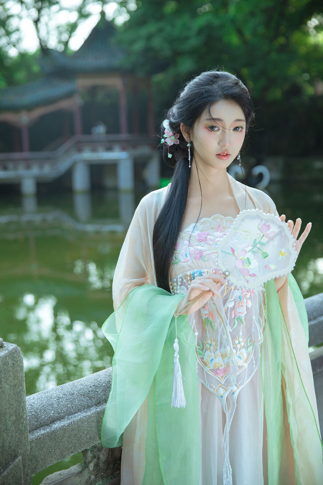 YiTuYu艺图语 Vol.7300 Leng Ku Wang Ye