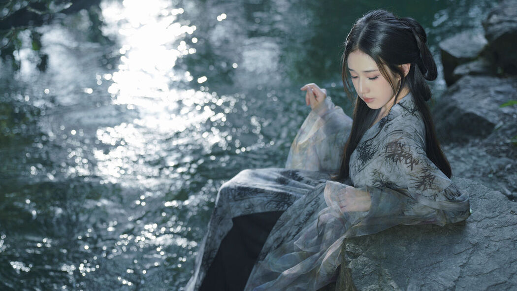 YiTuYu艺图语 Vol.7174 Zang Yi Tong