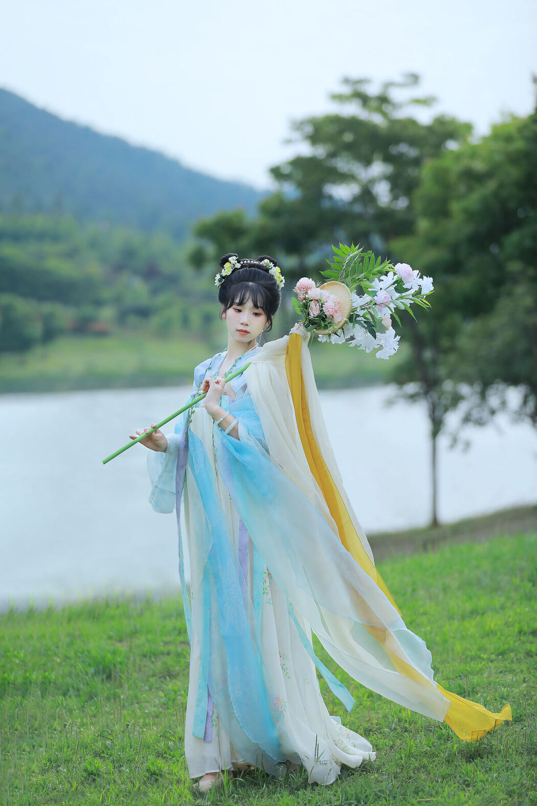 YiTuYu艺图语 Vol.7304 Zhou Zhou Ay
