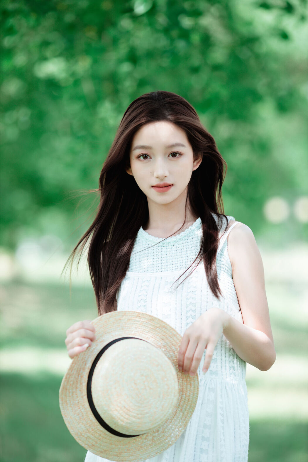 YiTuYu艺图语 Vol.7211 Yu Er