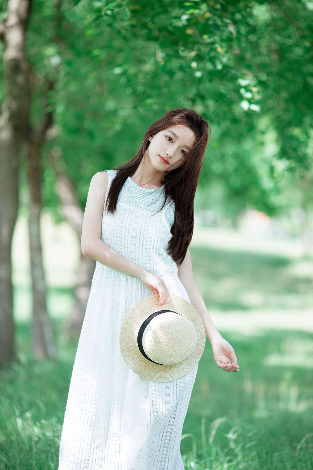 YiTuYu艺图语 Vol.7211 Yu Er