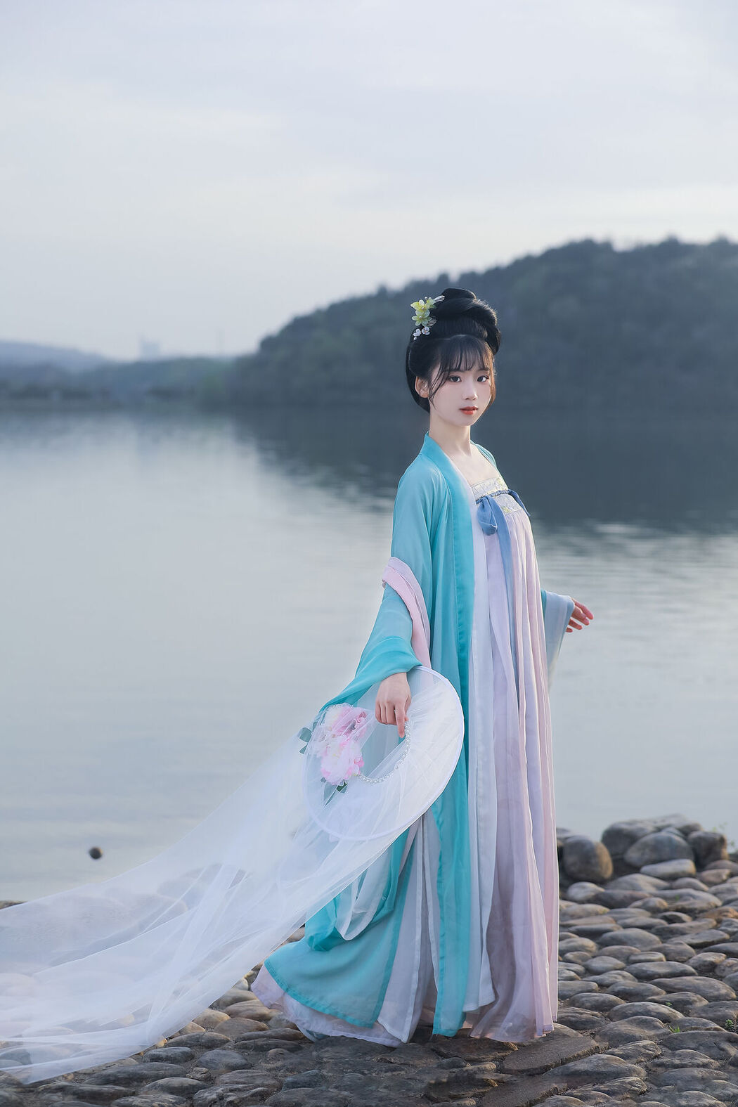 YiTuYu艺图语 Vol.7164 Zhou Zhou Ay