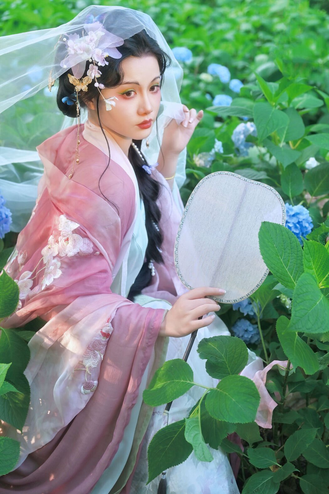 YiTuYu艺图语 Vol.7172 Yi Zhi Tou Lan De Li Li