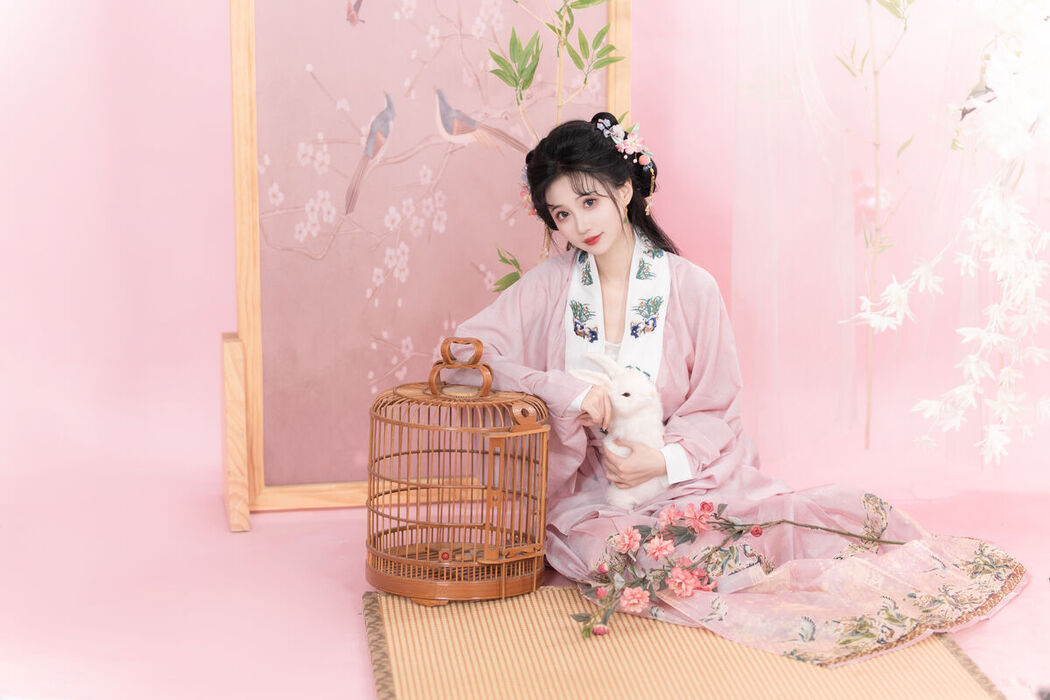 YiTuYu艺图语 Vol.7149 Qi Luo Sheng De Xiao Su Su