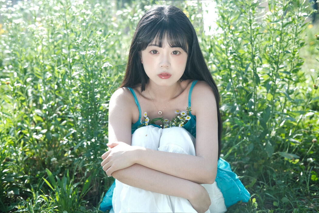 YiTuYu艺图语 Vol.7221 Yi Zhi Nuan Nuan