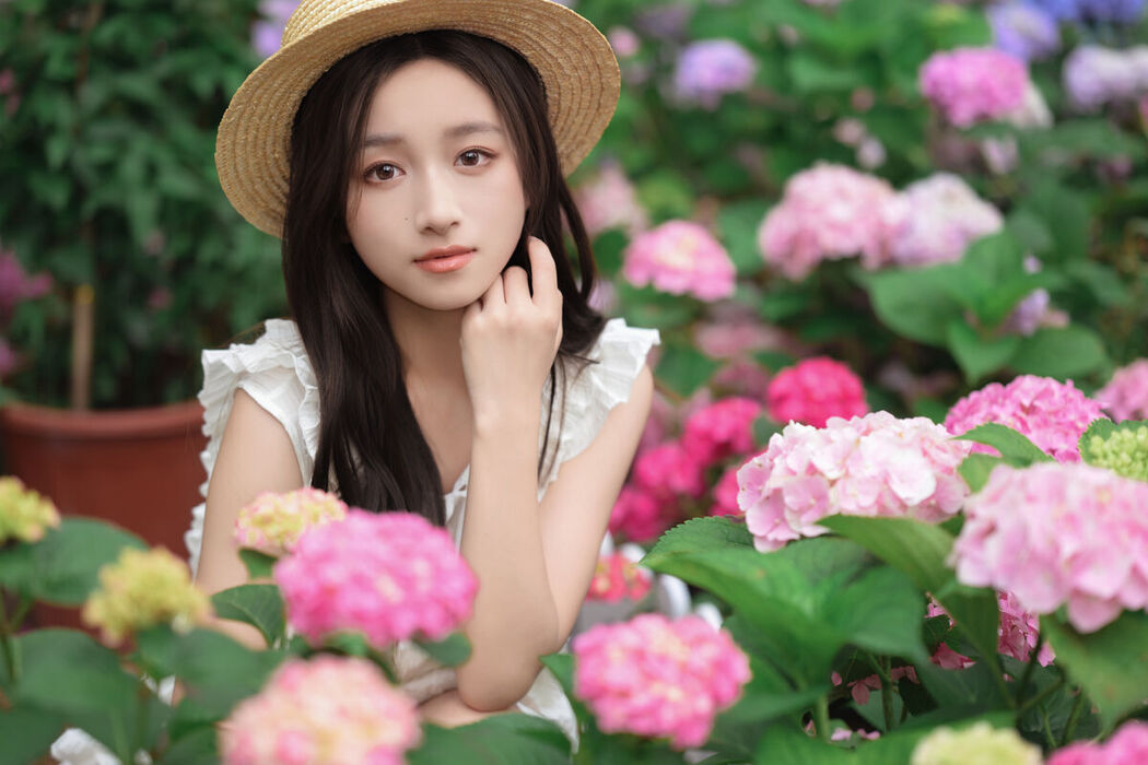 YiTuYu艺图语 Vol.7203 Yu Er