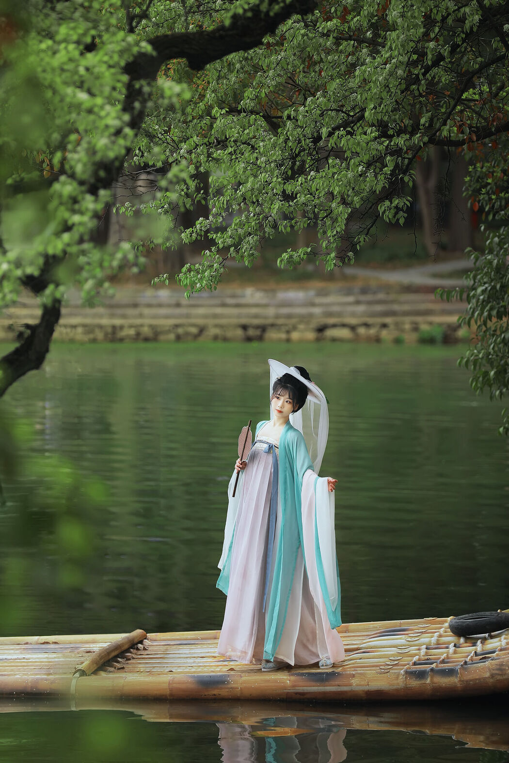 YiTuYu艺图语 Vol.7164 Zhou Zhou Ay
