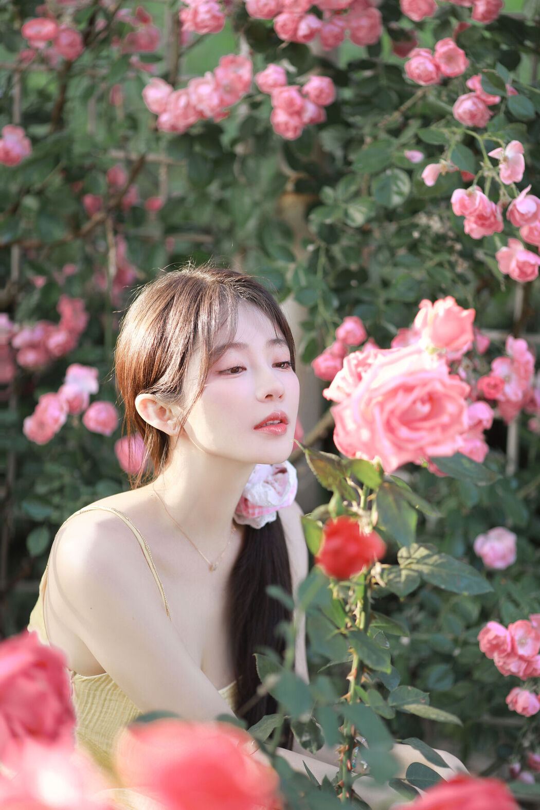 YiTuYu艺图语 Vol.7142 Yang Yi Mo