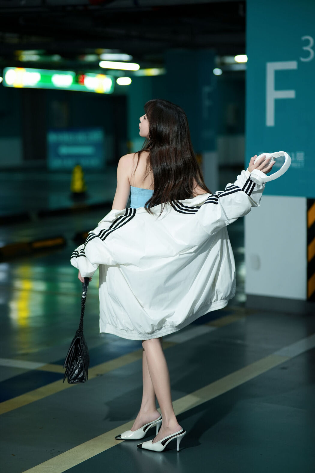 YiTuYu艺图语 Vol.7201 Swikey