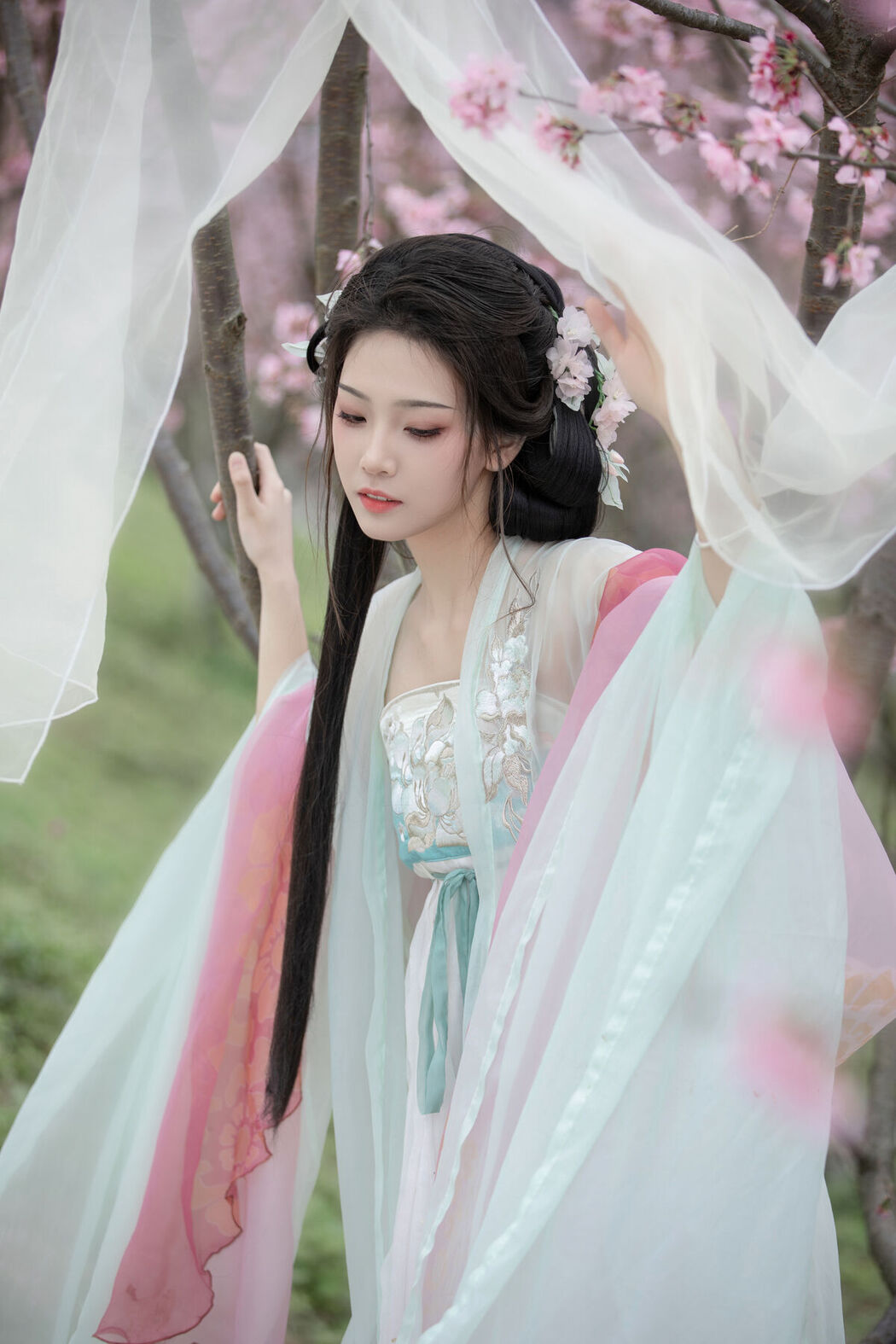 YiTuYu艺图语 Vol.7214 Zhi Zhi Qi