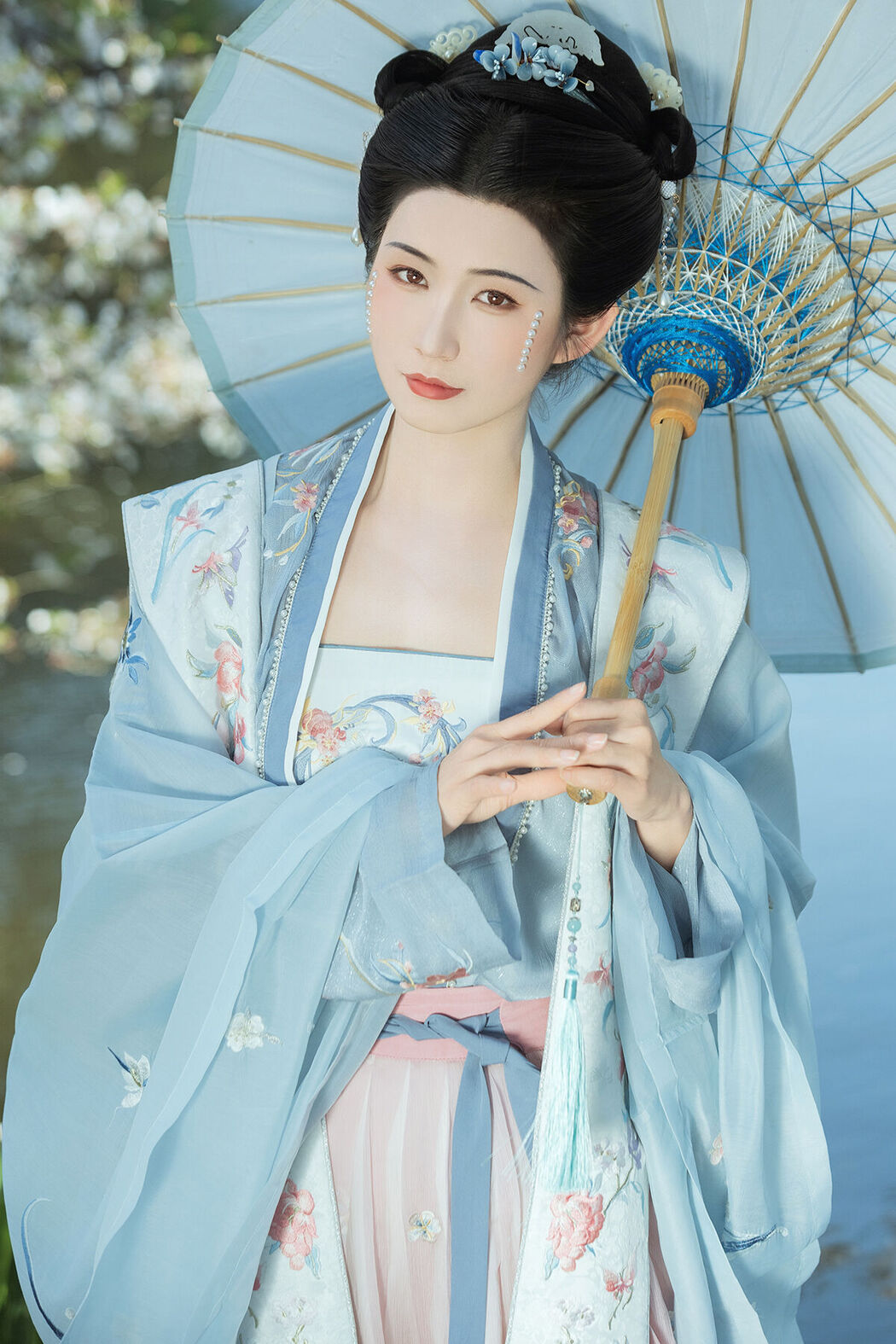 YiTuYu艺图语 Vol.7175 Heyta Cover Photo