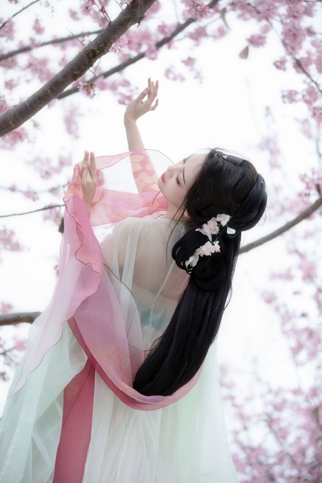 YiTuYu艺图语 Vol.7214 Zhi Zhi Qi