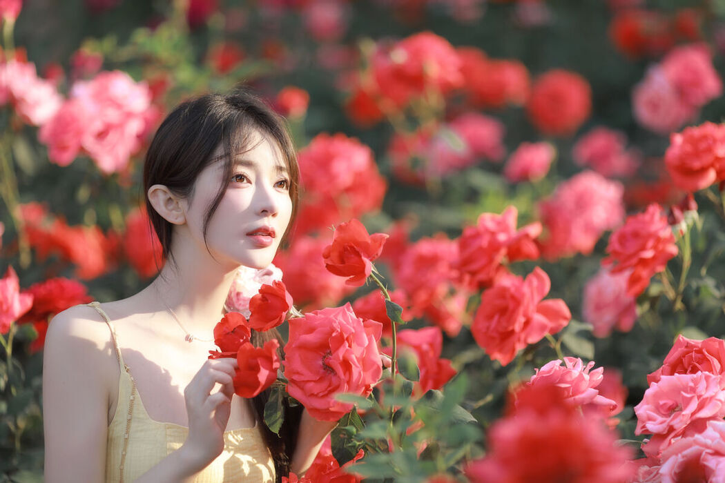YiTuYu艺图语 Vol.7142 Yang Yi Mo