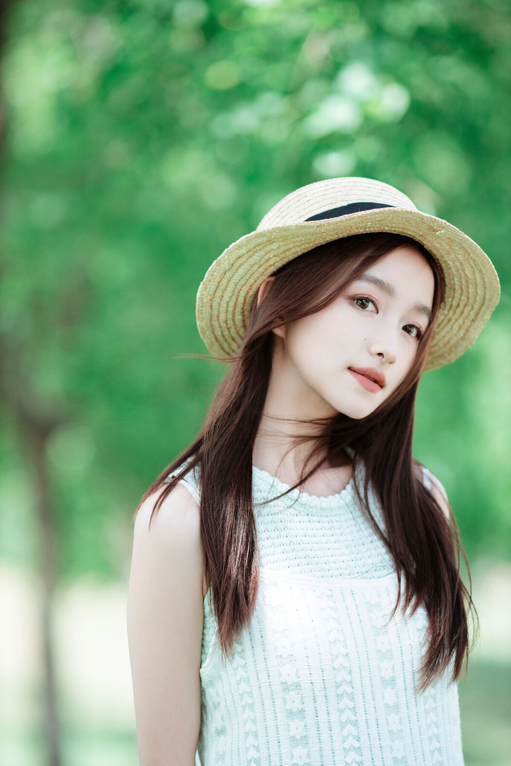 YiTuYu艺图语 Vol.7211 Yu Er
