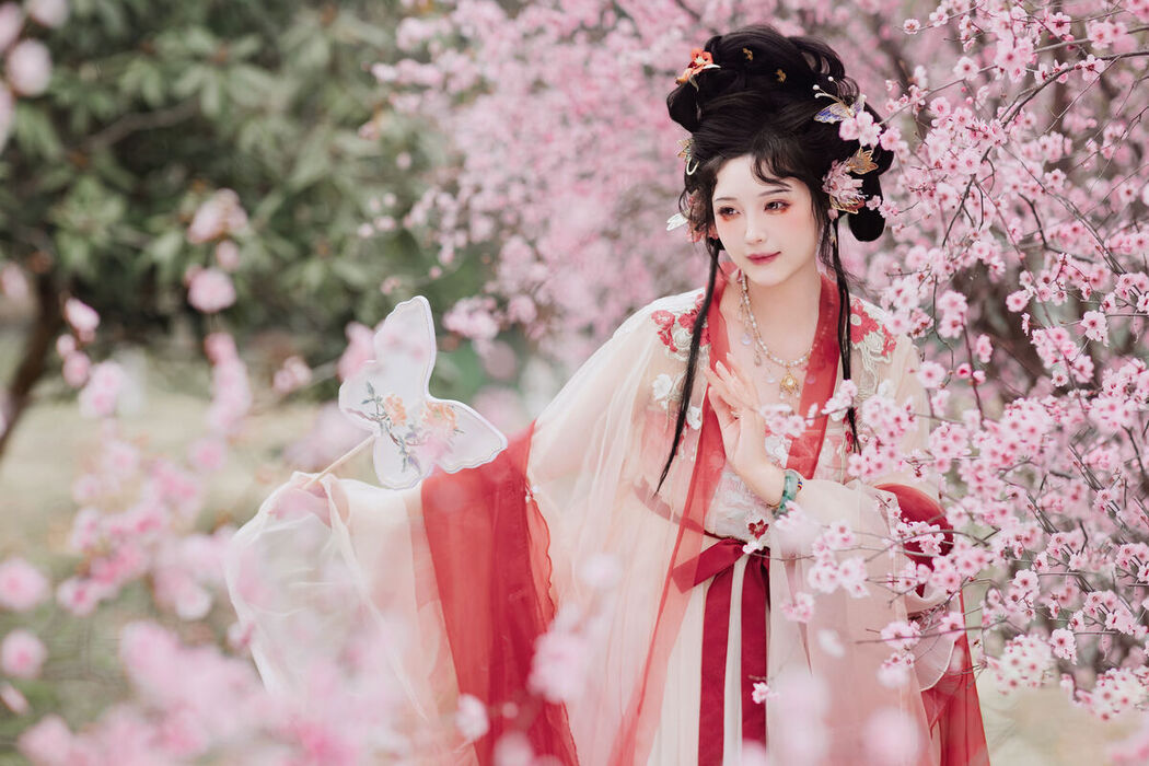 YiTuYu艺图语 Vol.7188 Lu Lu Haley