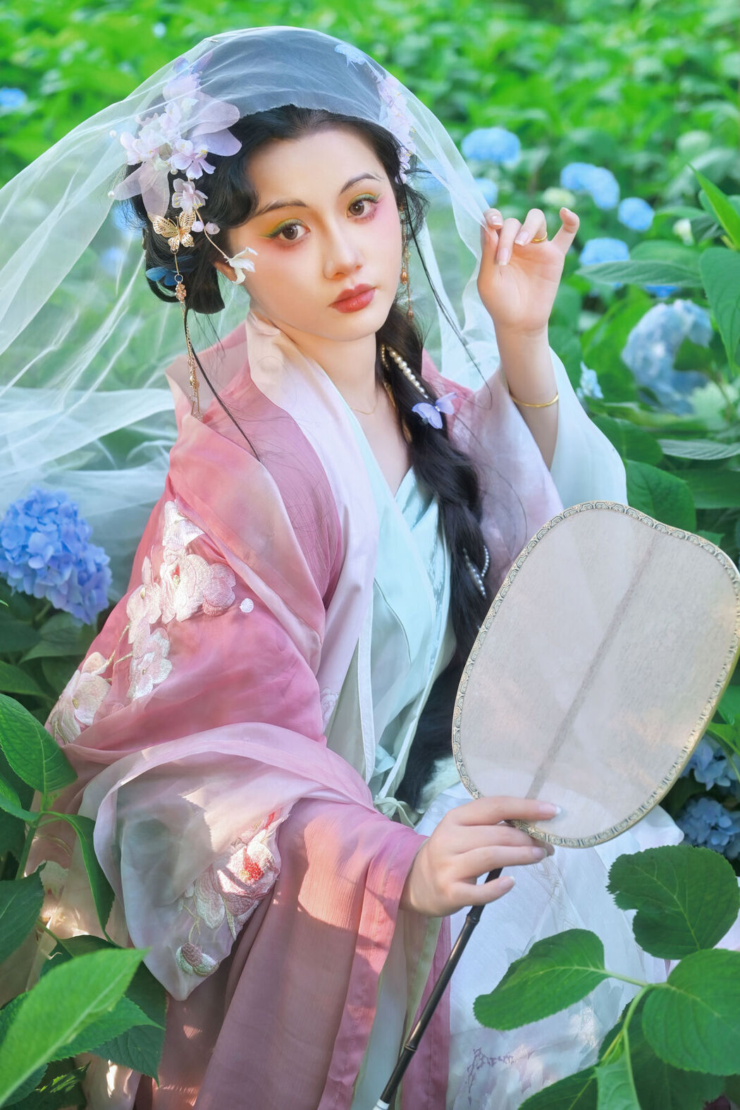 YiTuYu艺图语 Vol.7172 Yi Zhi Tou Lan De Li Li