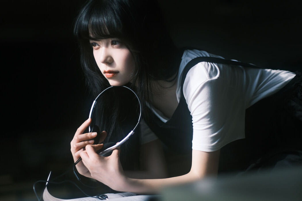 YiTuYu艺图语 Vol.7297 Jiang Jiang Guo