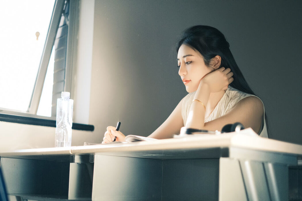 YiTuYu艺图语 Vol.7241 Le Yi Li Bunny